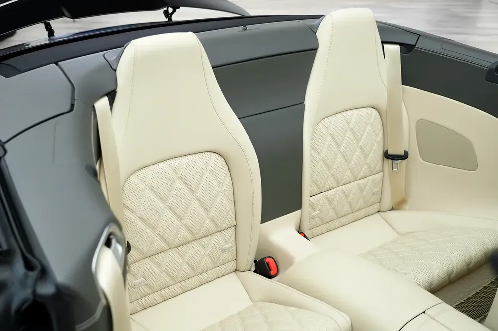 MERCEDES | SL55 AMG | GCC SPECS | DEALER WARRANTY + SERVICE CONTRACT - Image 13