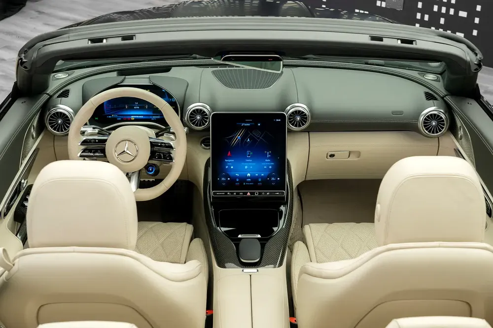 MERCEDES | SL55 AMG | GCC SPECS | DEALER WARRANTY + SERVICE CONTRACT - Image 15
