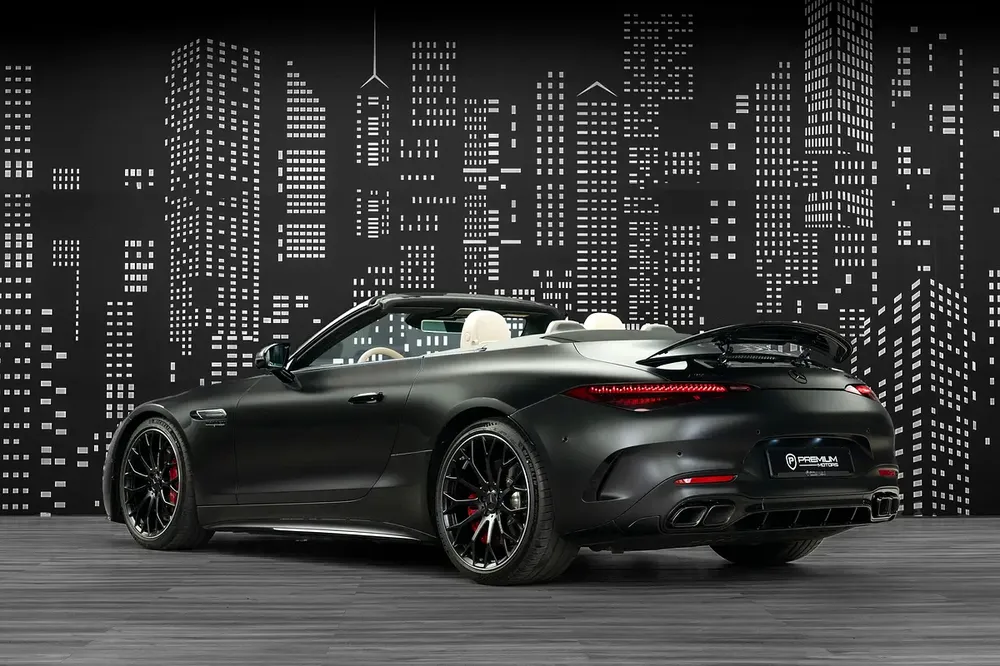 MERCEDES | SL55 AMG | GCC SPECS | DEALER WARRANTY + SERVICE CONTRACT - Image 4