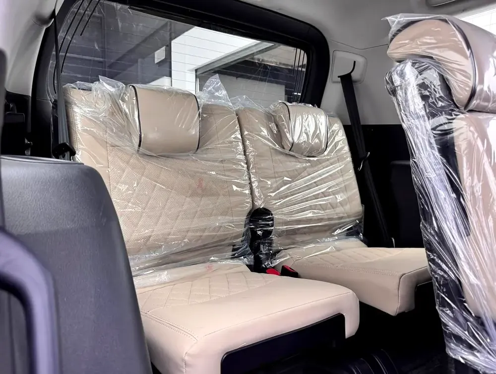 2018 Toyota Prado TX, Full Service History, Excellent Condition, GCC - Image 16