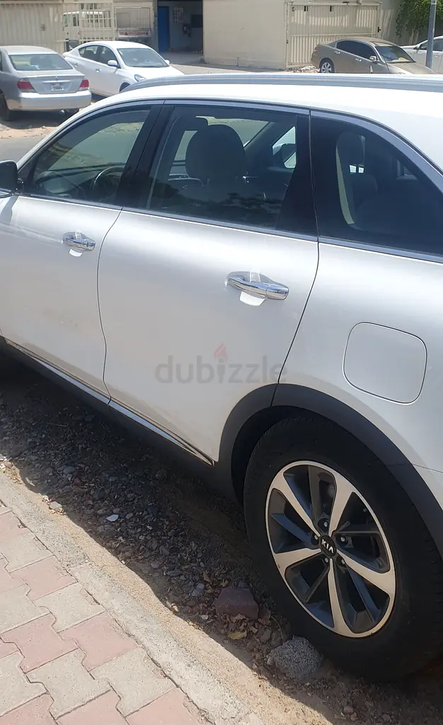 Kia sorento full automatic GCC spaeis 7 seter 2019 - Image 11