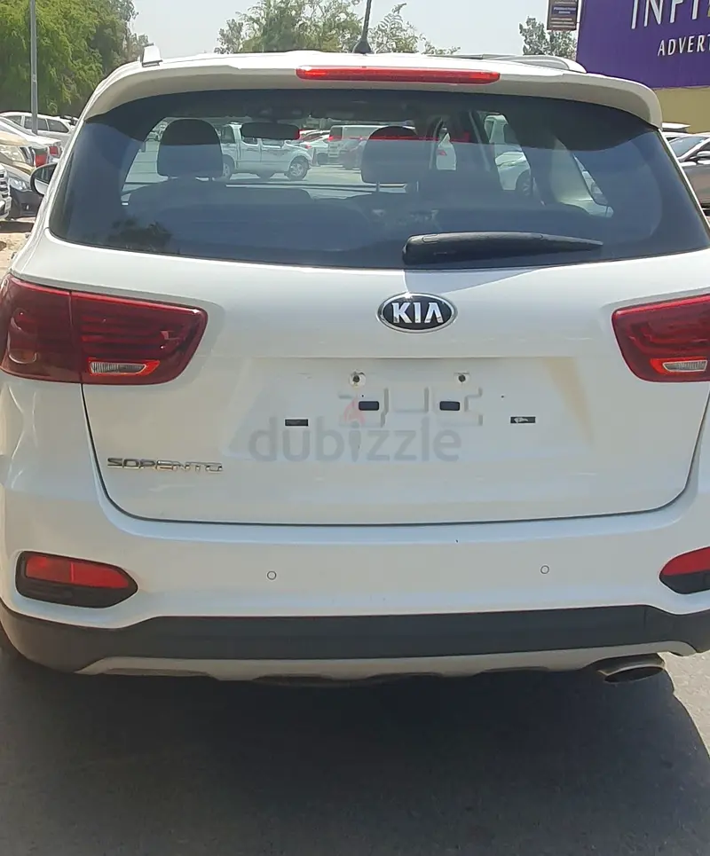 Kia sorento full automatic GCC spaeis 7 seter 2019 - Image 8