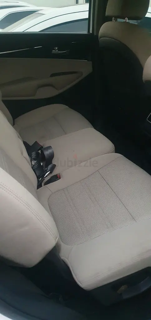 Kia sorento full automatic GCC spaeis 7 seter 2019 - Image 9