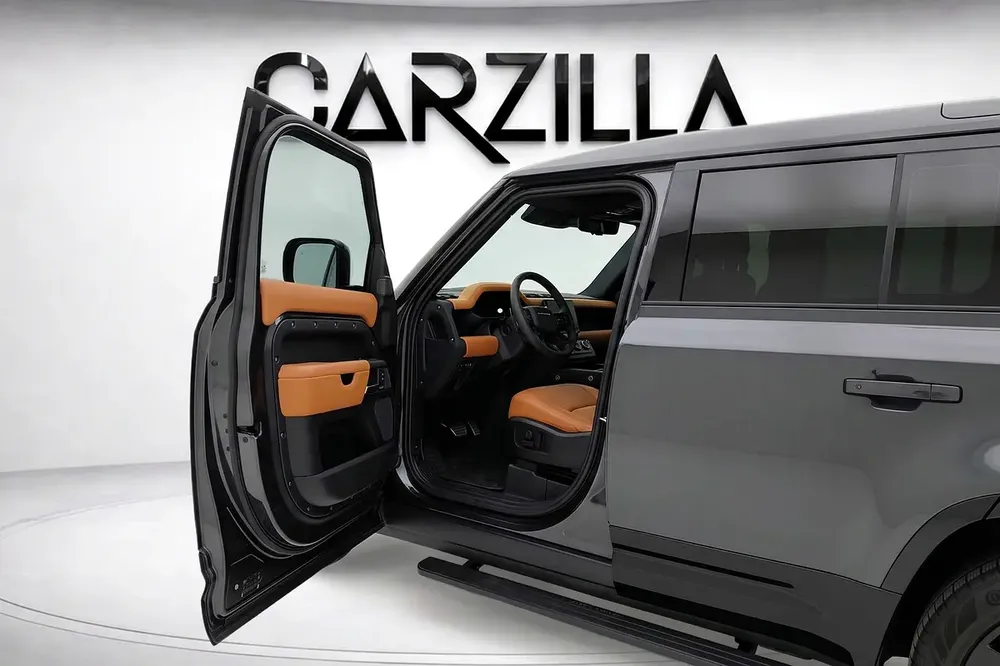 Land Rover Defender P525 2023 l AED 8,029 P.M l 0% Downpayment l Excellent Condition - Image 7