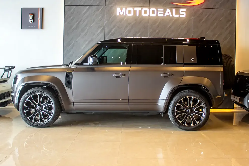 Land Rover Defender OCTA 2025 | Twin Turbo V8 | 0 KM | German Specs - Image 13