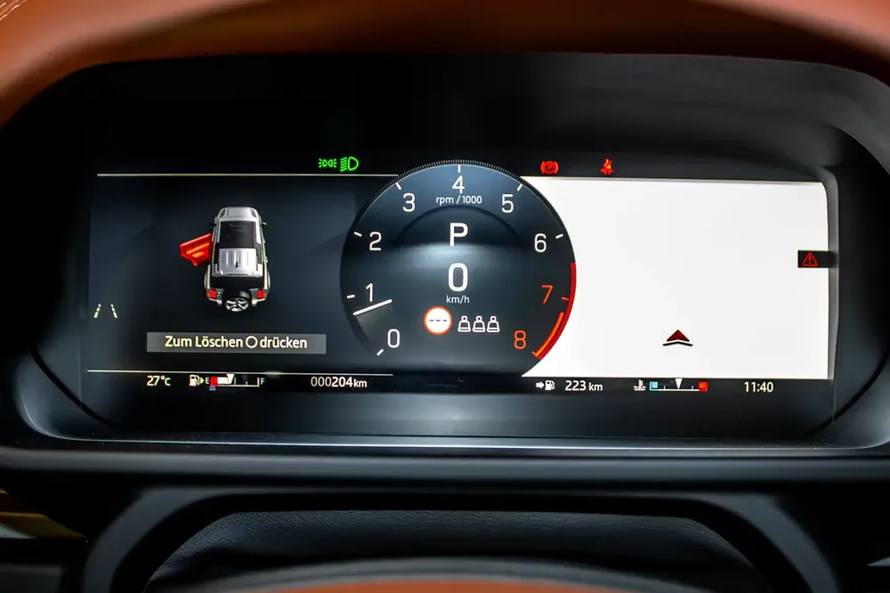 Land Rover Defender OCTA 2025 | Twin Turbo V8 | 0 KM | German Specs - Image 9