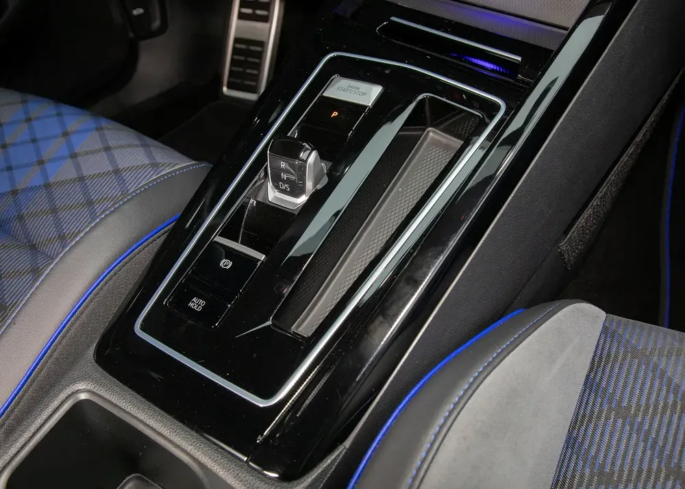 0% Down Payment Available • FDSH •  VW Warranty • GCC - Image 11