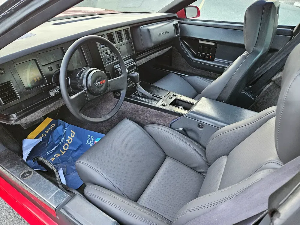 Chevrolet Corvette 5.7 V8 C4 LOW MILEAGE - Image 10