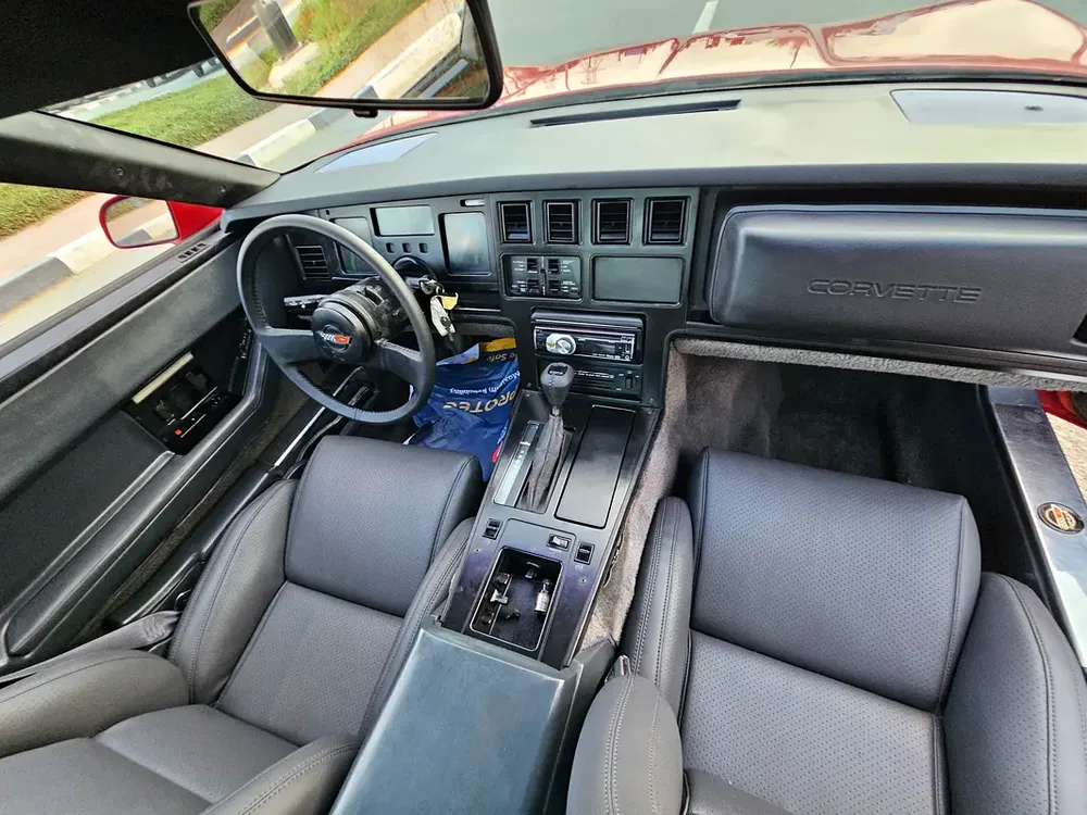 Chevrolet Corvette 5.7 V8 C4 LOW MILEAGE - Image 13
