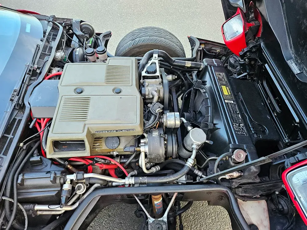 Chevrolet Corvette 5.7 V8 C4 LOW MILEAGE - Image 19
