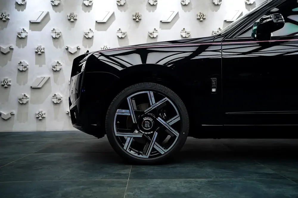 BLACK BADGE CULLINAN FOR HER - Image 5