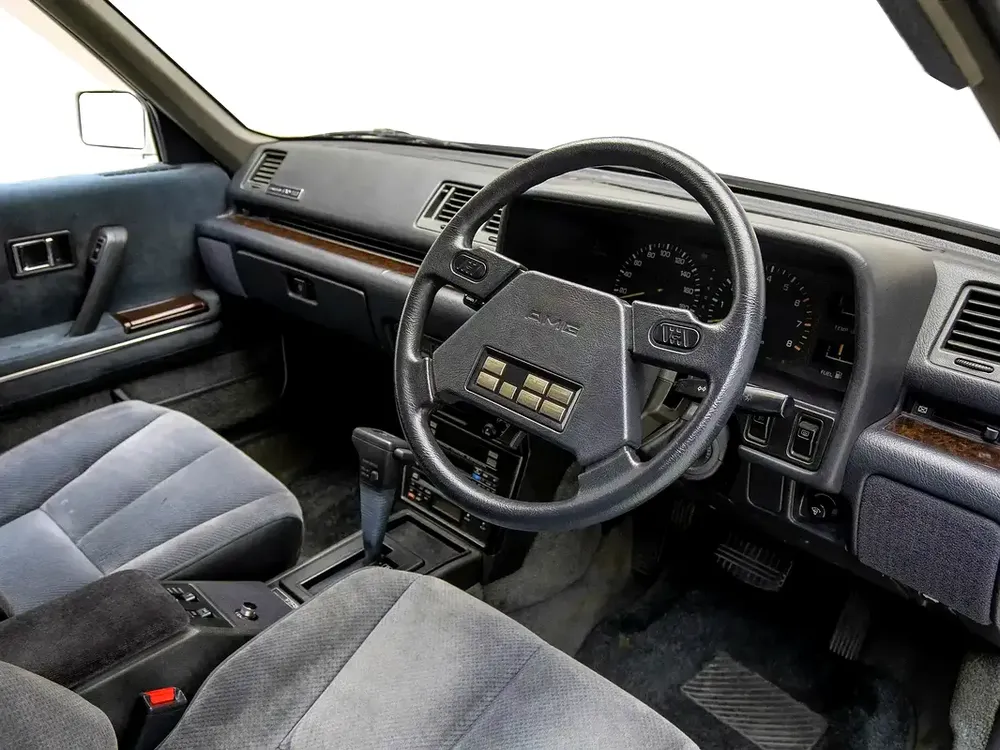 1989 | Mitsubishi | Debonair | Royal AMG( 1 of 313  made worldwide) - Image 10