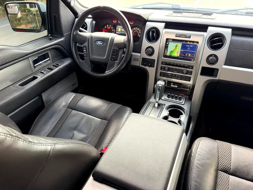 Ford F-Series Pickup Raptor 2012 - GCC Specs single owner - Excellent Condition - Image 11