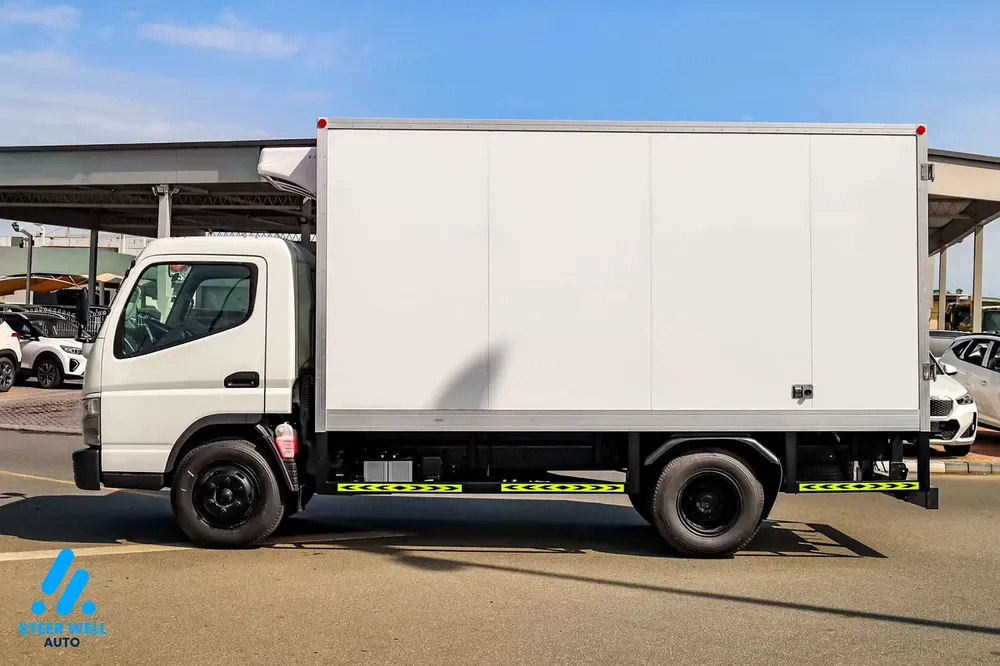 FUSO Canter Chiller Truck 2026 | 4.2L Diesel | Manual | 4x2 | Refrigerated Body | Best Price - Image 7