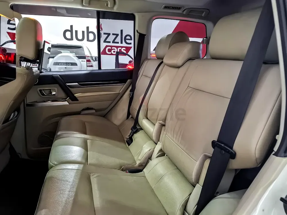 AED 2056/month | 2015 Mitsubishi Pajero  | GCC Specs | Ref#467007 - Image 13