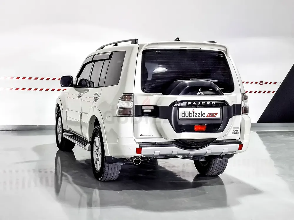 AED 2056/month | 2015 Mitsubishi Pajero  | GCC Specs | Ref#467007 - Image 8