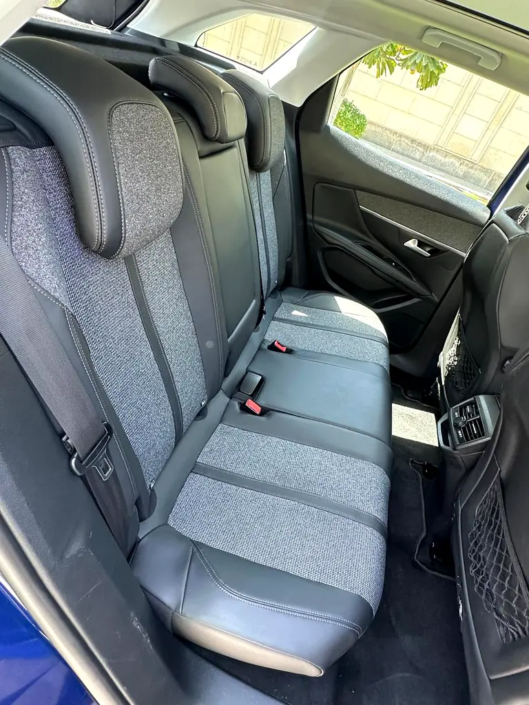 2018 Peugeot 3008 Allure G.C.C First Owner No Accidents - Image 10