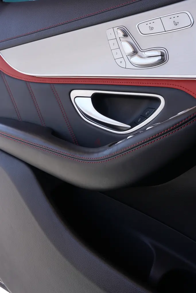Mercedes Benz GLC 63 S AMG 4MATIC+ GCC Specs | Pristine Condition - Image 13