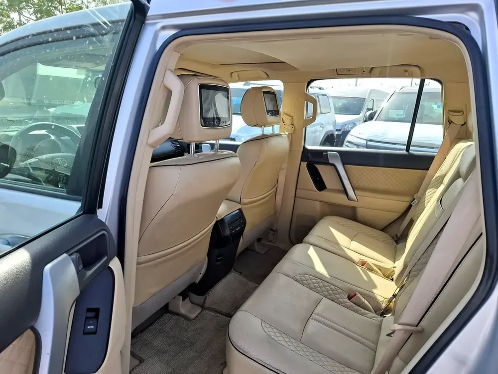 Toyota Prado VXR 2.7L 2016 Silver Diesel (Export Only) - Image 16