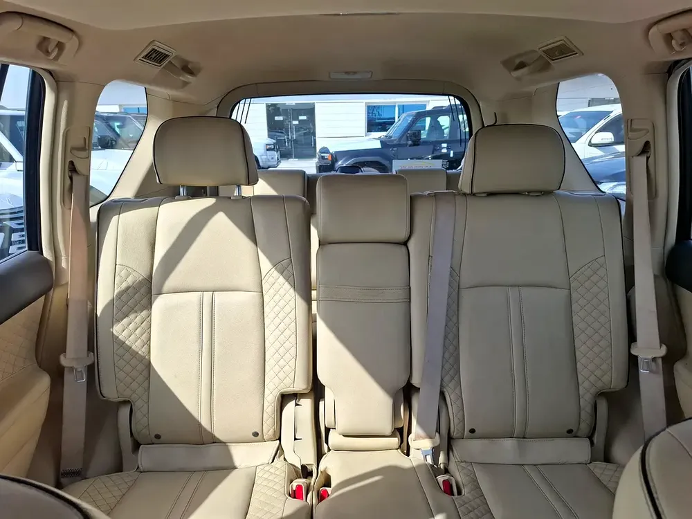 Toyota Prado VXR 2.7L 2016 Silver Diesel (Export Only) - Image 18