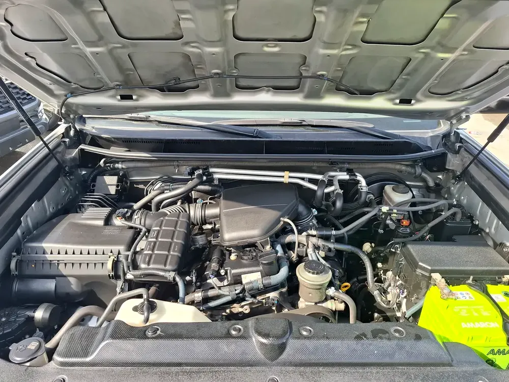 Toyota Prado VXR 2.7L 2016 Silver Diesel (Export Only) - Image 20