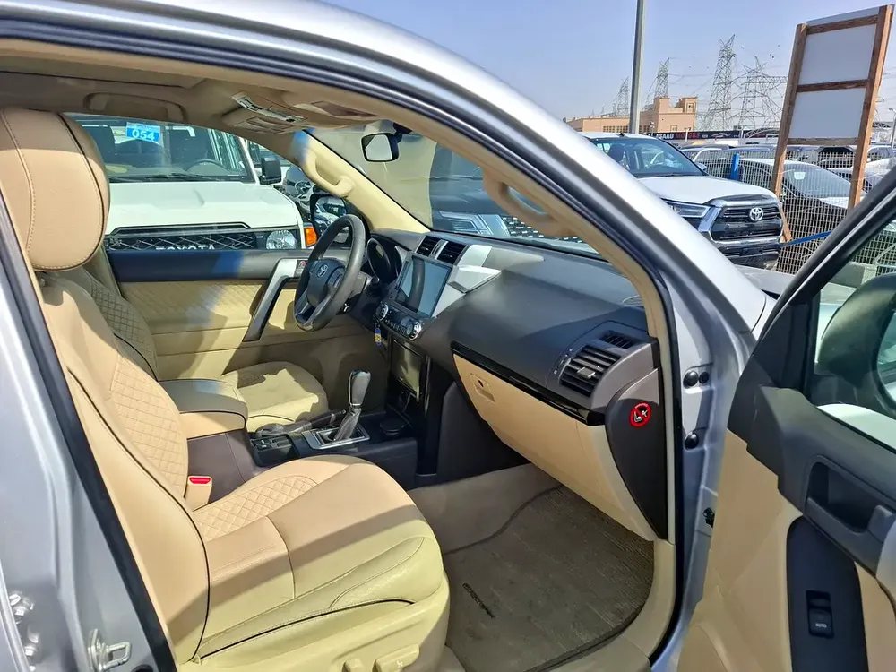 Toyota Prado VXR 2.7L 2016 Silver Diesel (Export Only) - Image 8