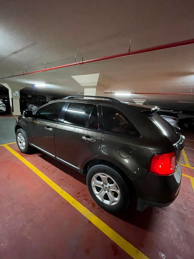 Ford Edge SEL 2011 -GCC Specs - Well Maintained - Image 7