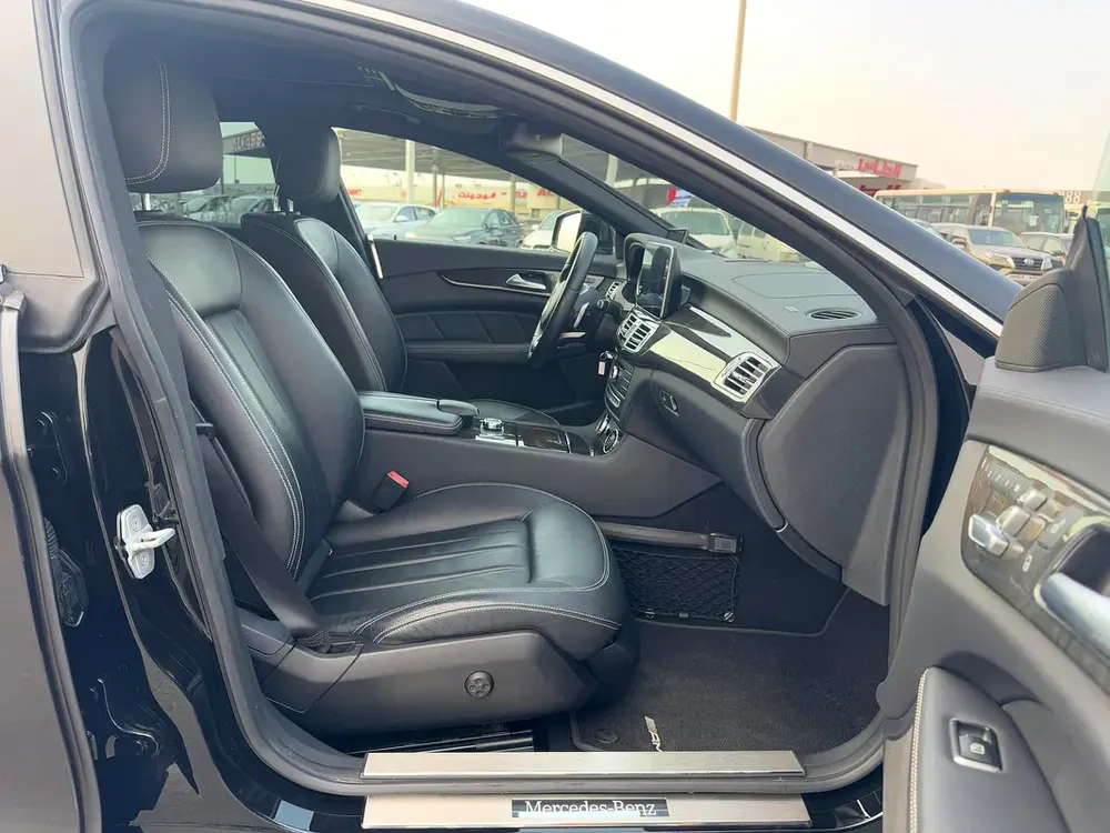 Mercedes Benz CLS400 2016 Fresh Imported From Japan - Image 13