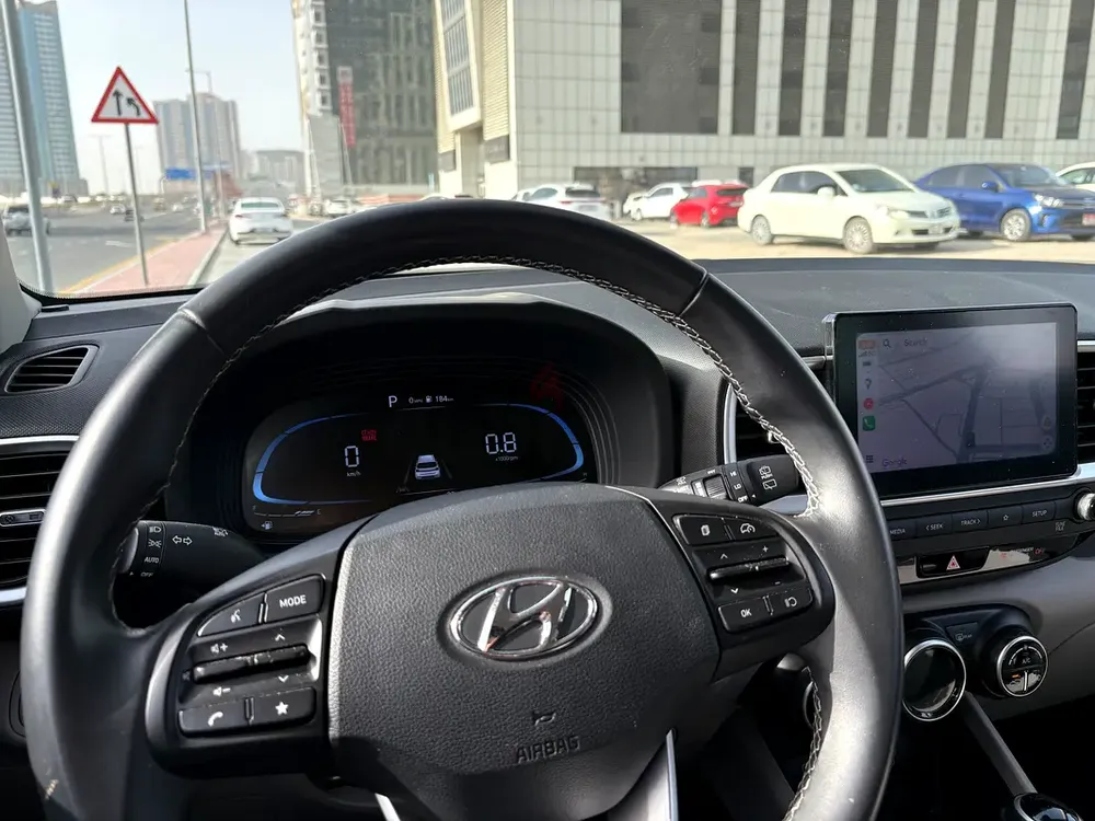 2024 Hyundai Venue SEL | American Specs | Low Mileage | Compact SUV - Image 10