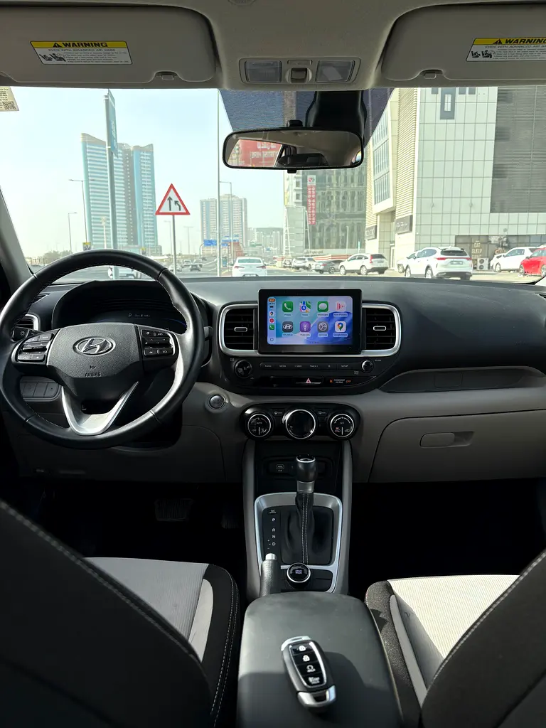 2024 Hyundai Venue SEL | American Specs | Low Mileage | Compact SUV - Image 4