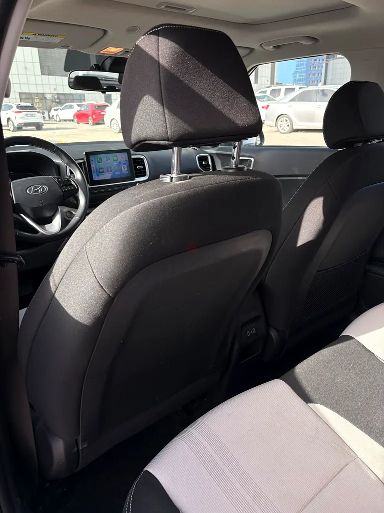 2024 Hyundai Venue SEL | American Specs | Low Mileage | Compact SUV - Image 8