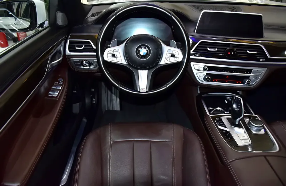 AED 3,113 EMi at 0% DP | BMW 730Li ( 2022 Model ) in White Color GCC Specs - Image 12