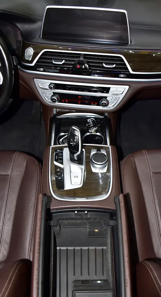 AED 3,113 EMi at 0% DP | BMW 730Li ( 2022 Model ) in White Color GCC Specs - Image 18