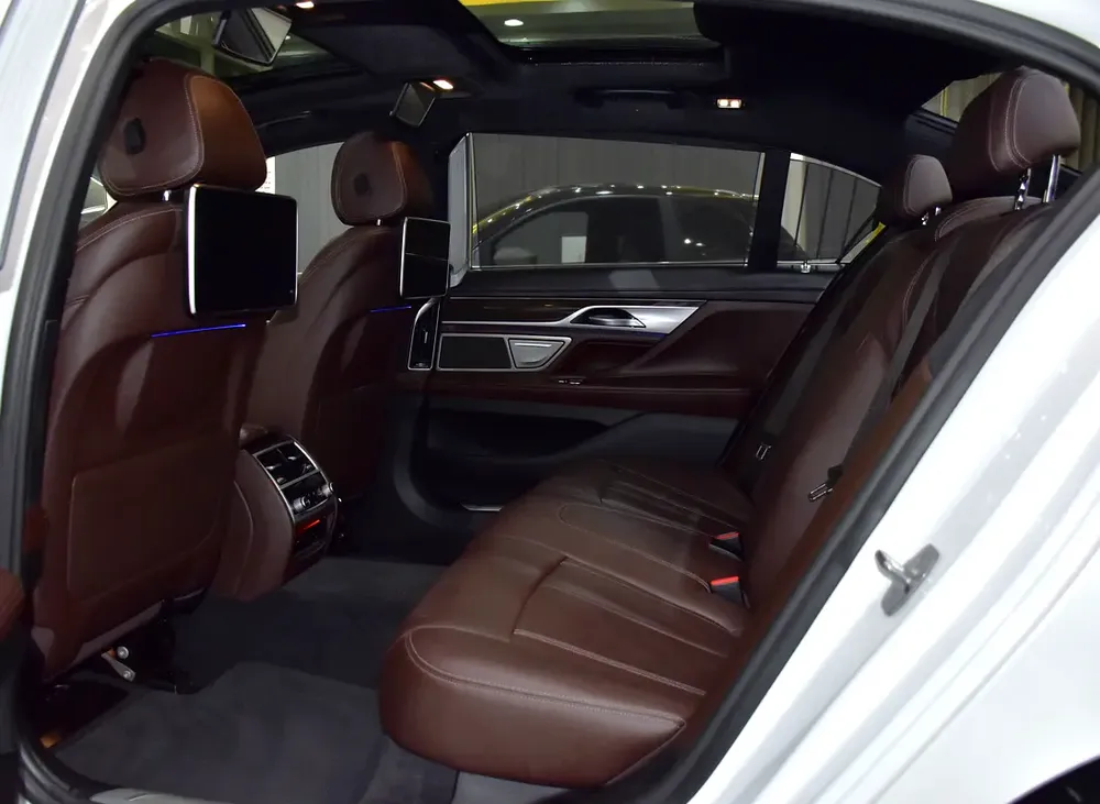 AED 3,113 EMi at 0% DP | BMW 730Li ( 2022 Model ) in White Color GCC Specs - Image 19