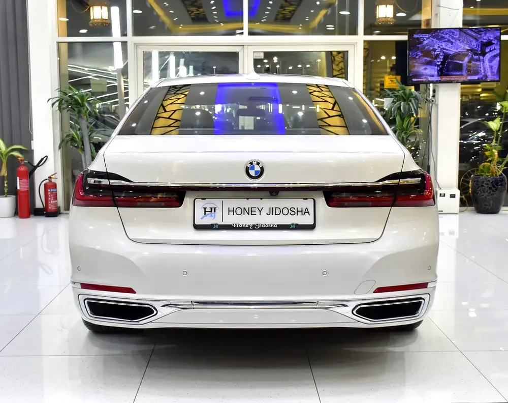 AED 3,113 EMi at 0% DP | BMW 730Li ( 2022 Model ) in White Color GCC Specs - Image 5