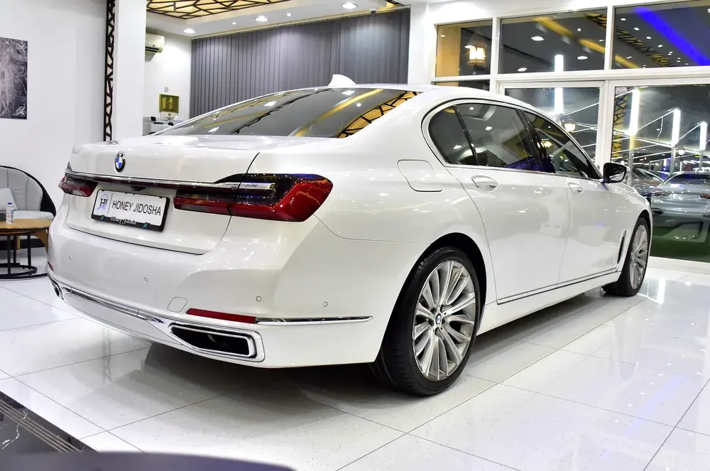 AED 3,113 EMi at 0% DP | BMW 730Li ( 2022 Model ) in White Color GCC Specs - Image 6