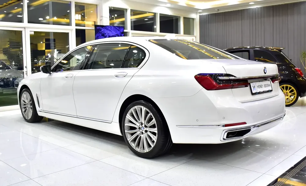 AED 3,113 EMi at 0% DP | BMW 730Li ( 2022 Model ) in White Color GCC Specs - Image 7