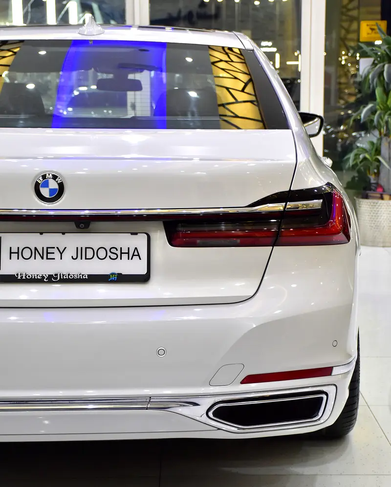 AED 3,113 EMi at 0% DP | BMW 730Li ( 2022 Model ) in White Color GCC Specs - Image 9