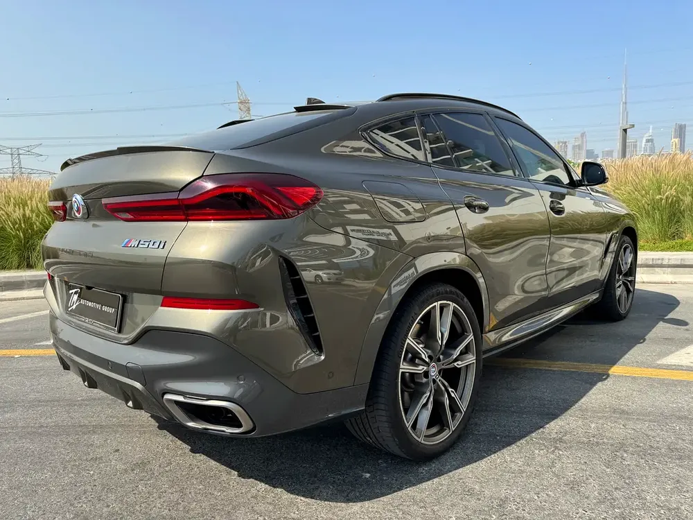 BMW X6 M50i*GCC*DEALERSHIP WARRANTY*SERVICE HISTORY*CLEAN CAR* - Image 7