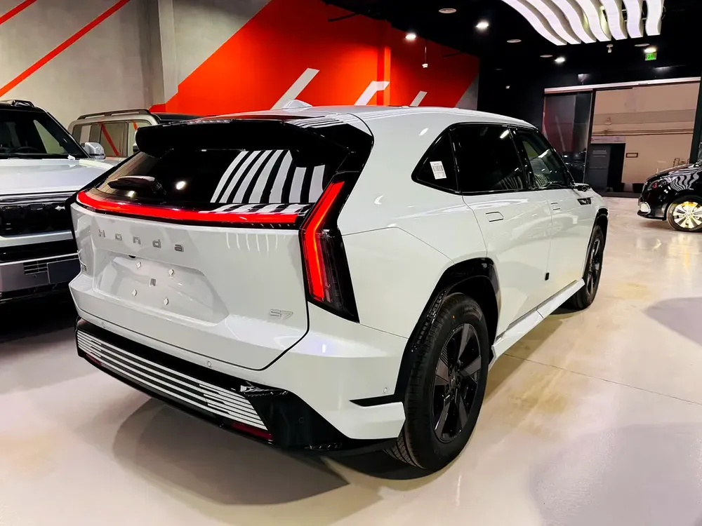 2025 HONDA S7 EV car 650Km Range - Image 7