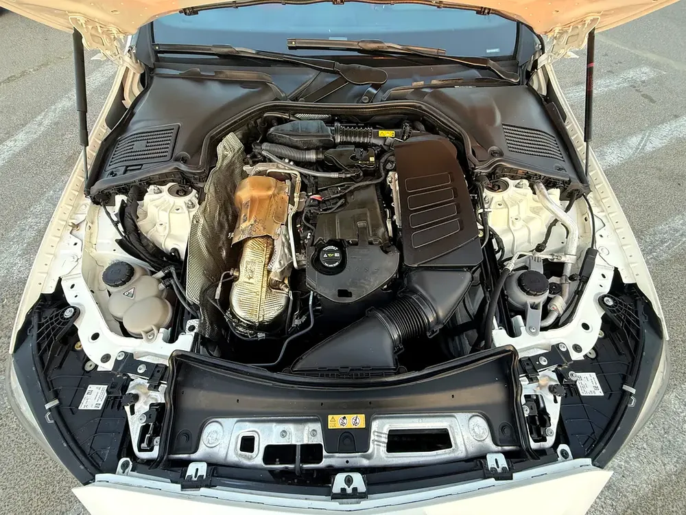 2022 MERCEDES BENZ C300 IMPORTED FROM USA - Image 18