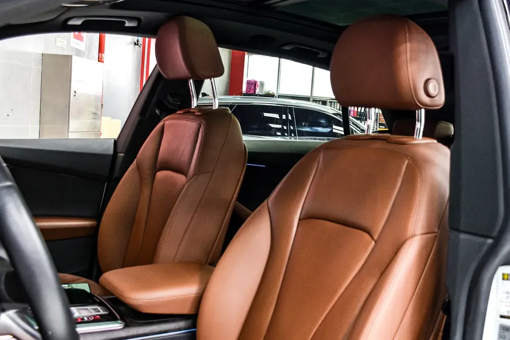 2019 AUDI Q8 S LINE 55 TFSI GCC – FULL OPTION – EXCELLENT CONDITION - Image 12