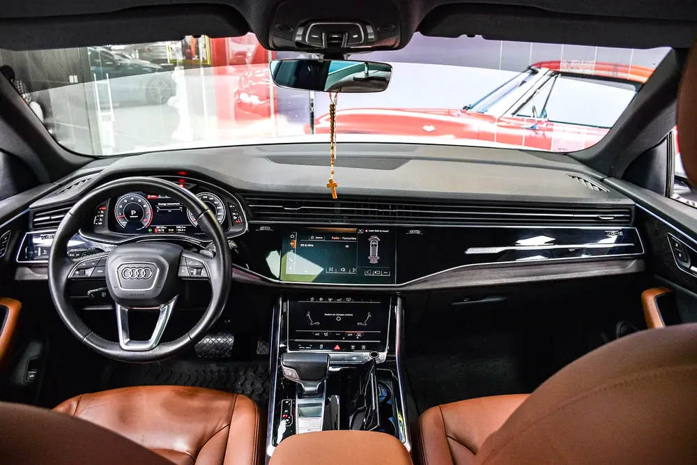 2019 AUDI Q8 S LINE 55 TFSI GCC – FULL OPTION – EXCELLENT CONDITION - Image 13