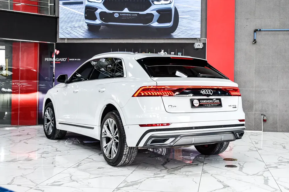 2019 AUDI Q8 S LINE 55 TFSI GCC – FULL OPTION – EXCELLENT CONDITION - Image 5