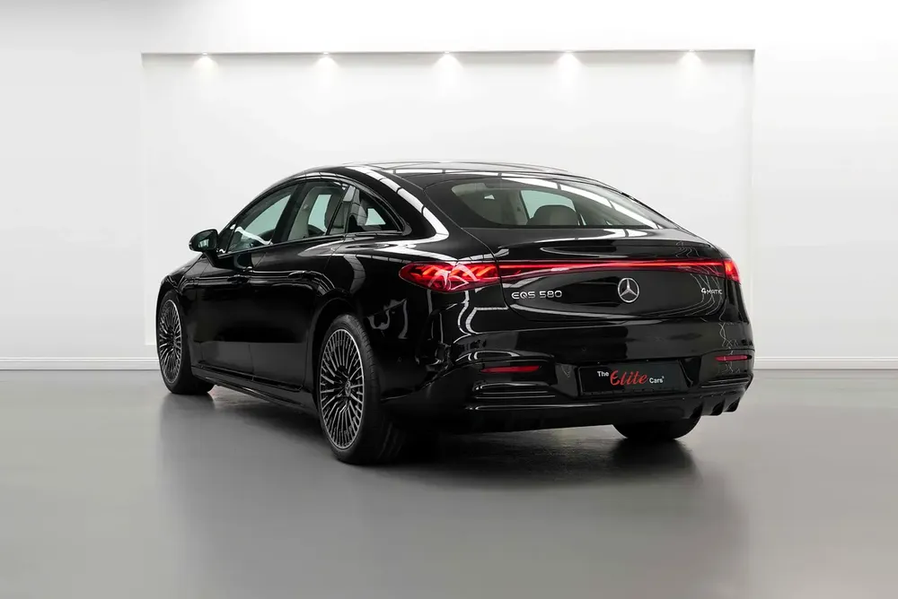 2023 MERCEDES BENZ EQS 580 4MATIC  / LOW MILEAGE / 21 INCH / DEALER WARRANTY AND SERVICE - Image 4