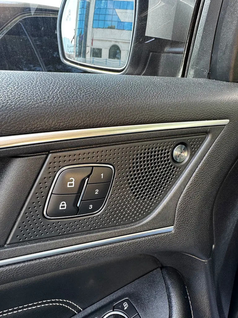 Ford Edge 2022 Gcc perfect condition - Image 14