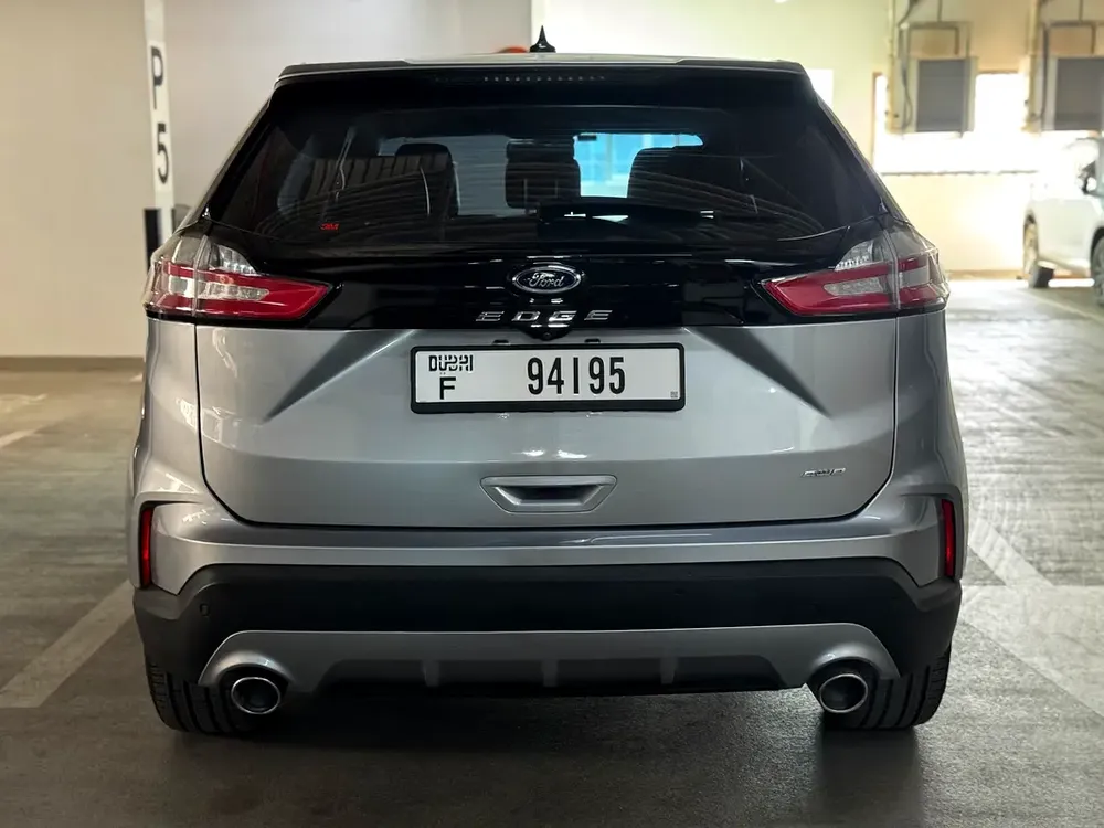 Ford Edge 2022 Gcc perfect condition - Image 4