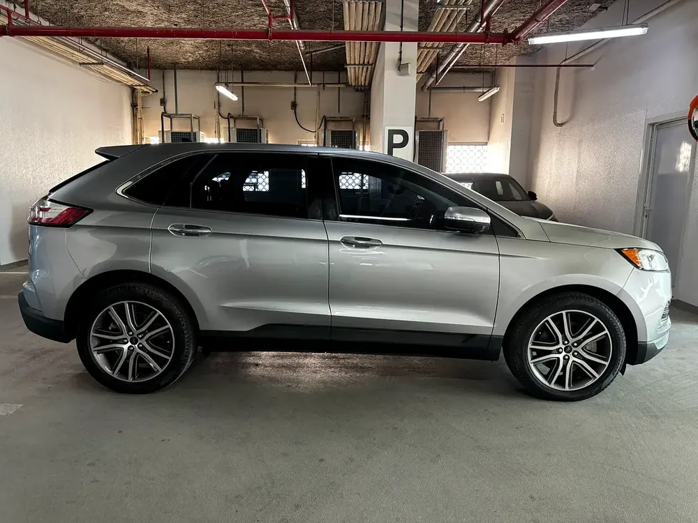 Ford Edge 2022 Gcc perfect condition - Image 9
