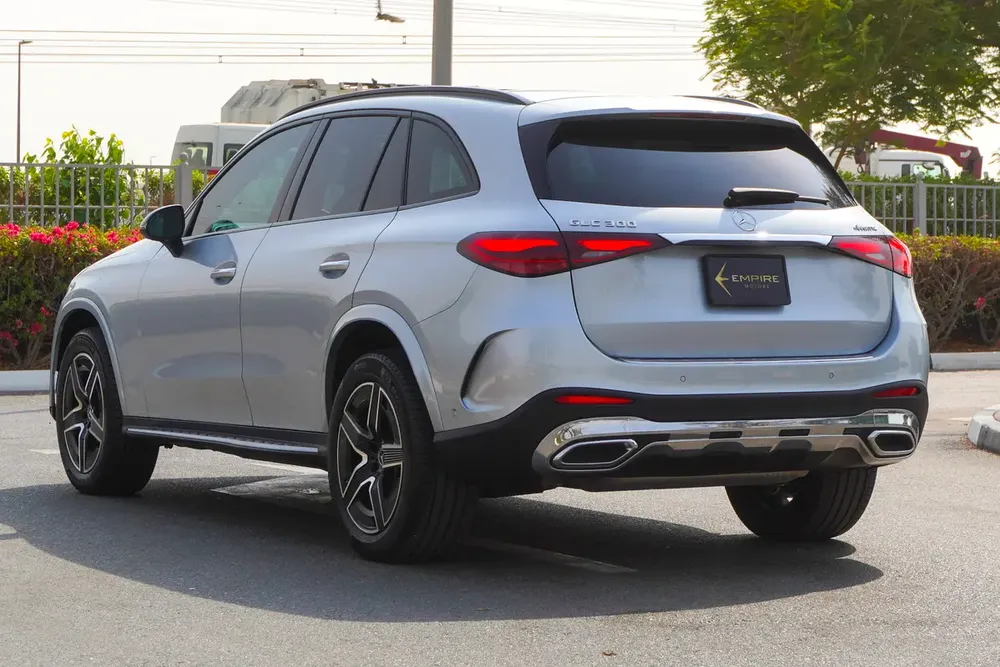 MERCEDES GLC300 4MATIC II 2024 II FULL LOADED - Image 6