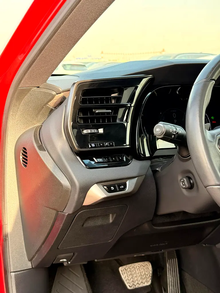LEXUS RX 350H Luxury 2024 PREMIUM WITH PANORAMIC ROOF - Image 10